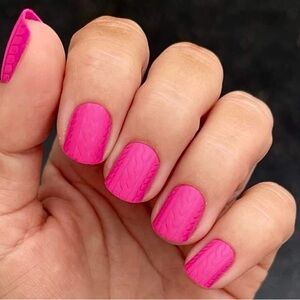 Cleo Only Wears Cashmere - Red Aspen Nail Dashes - Press On Nails